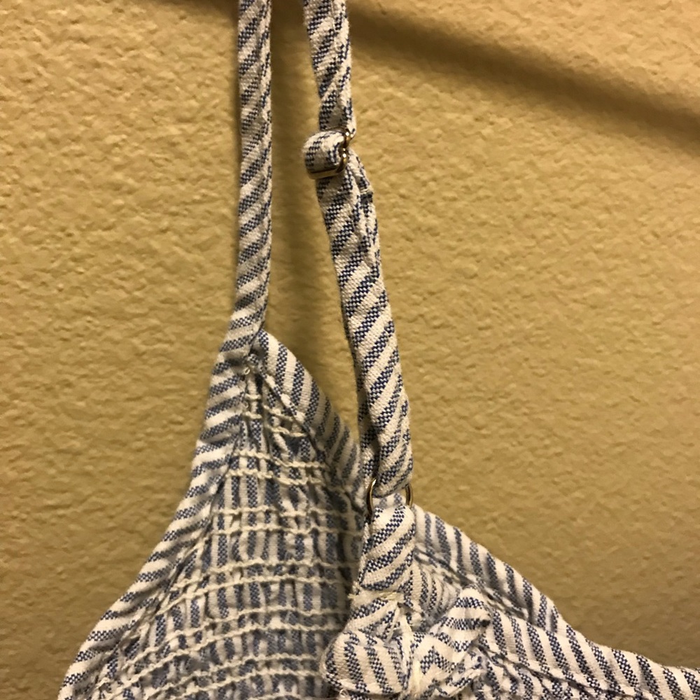 Brandy Melville crop top - Picture 7 of 8